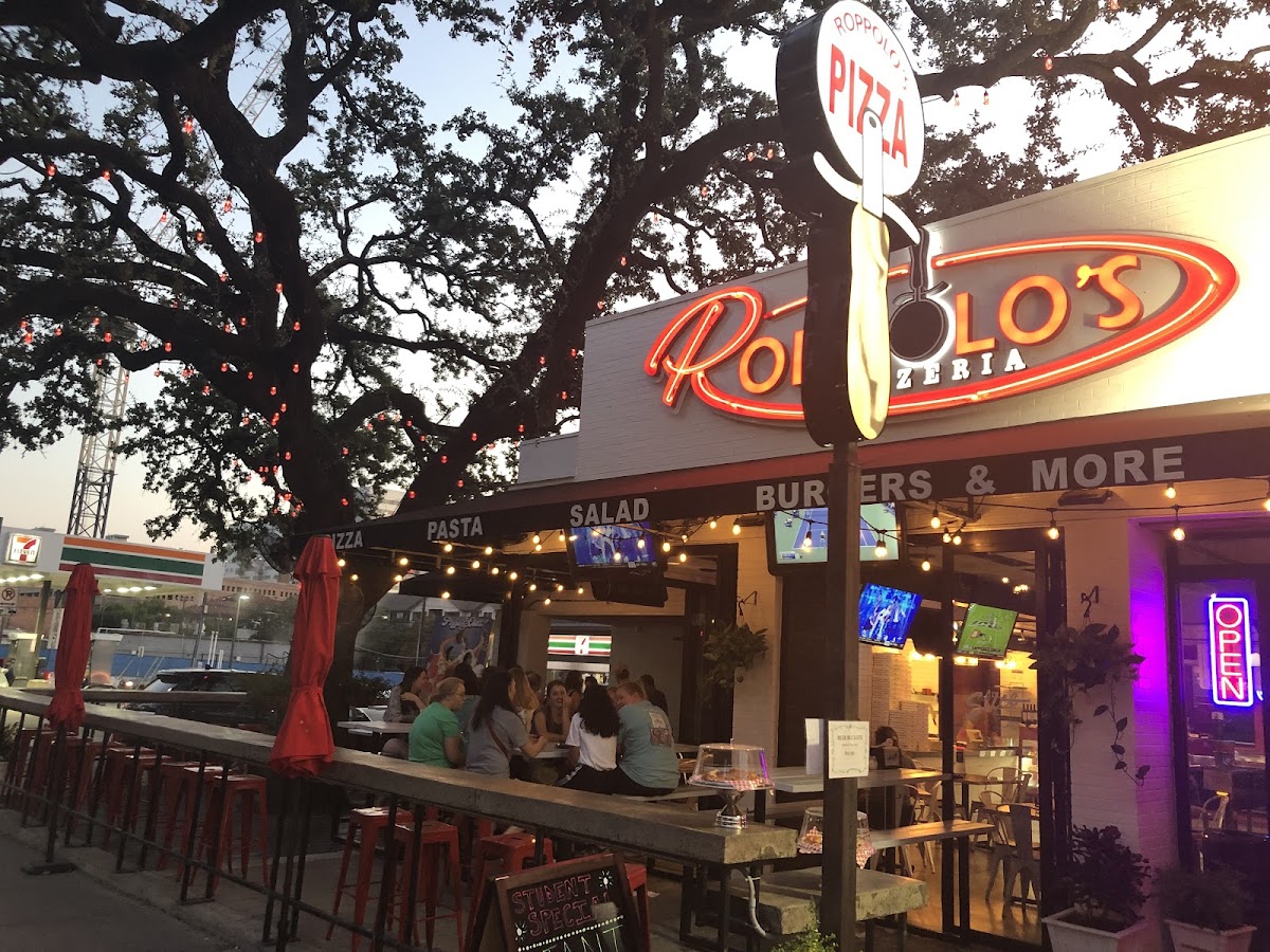 Roppolo’S Pizzeria West Campus